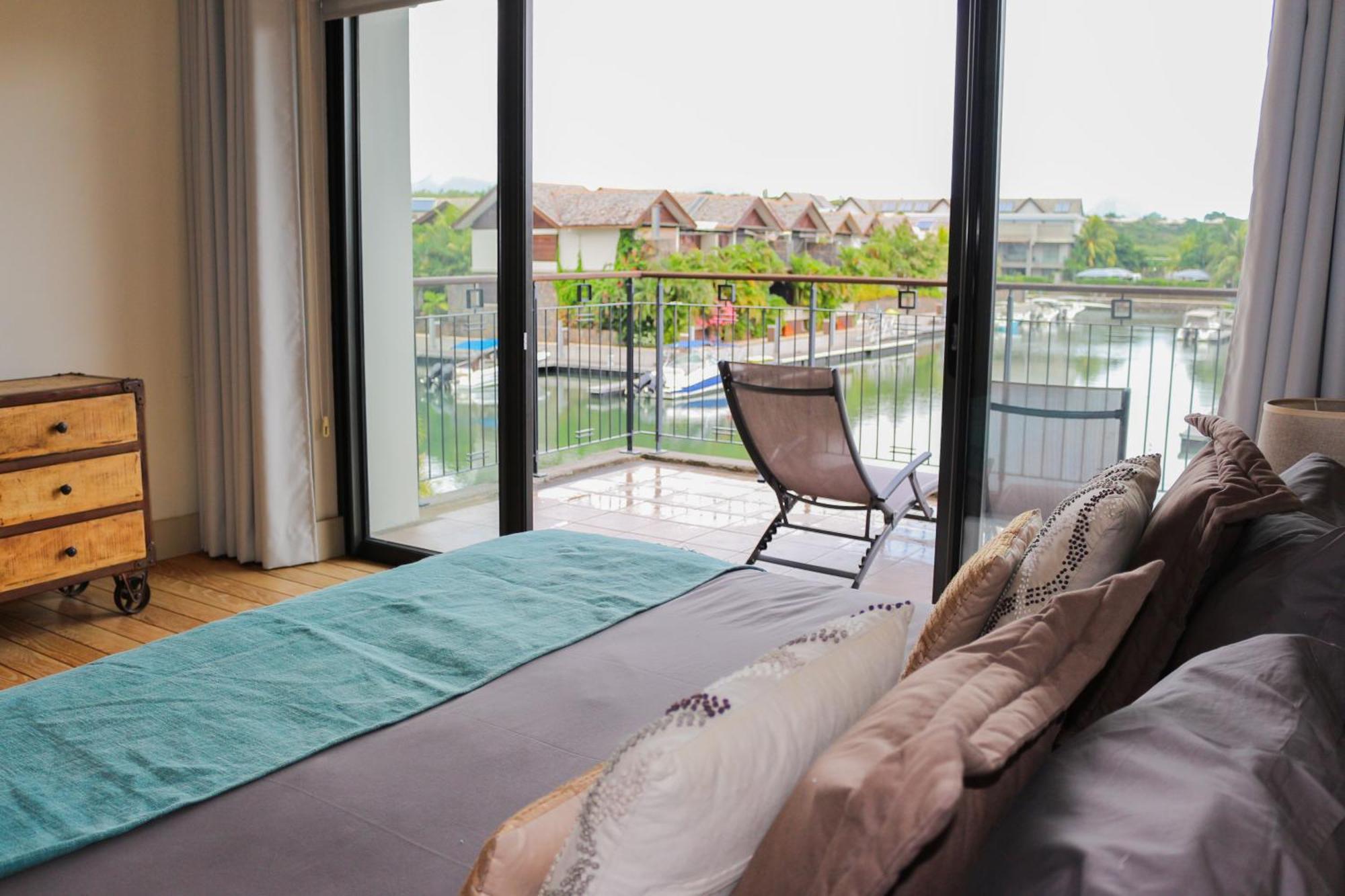 La Balise Marina By Horizon Holidays Tamarin Bagian luar foto