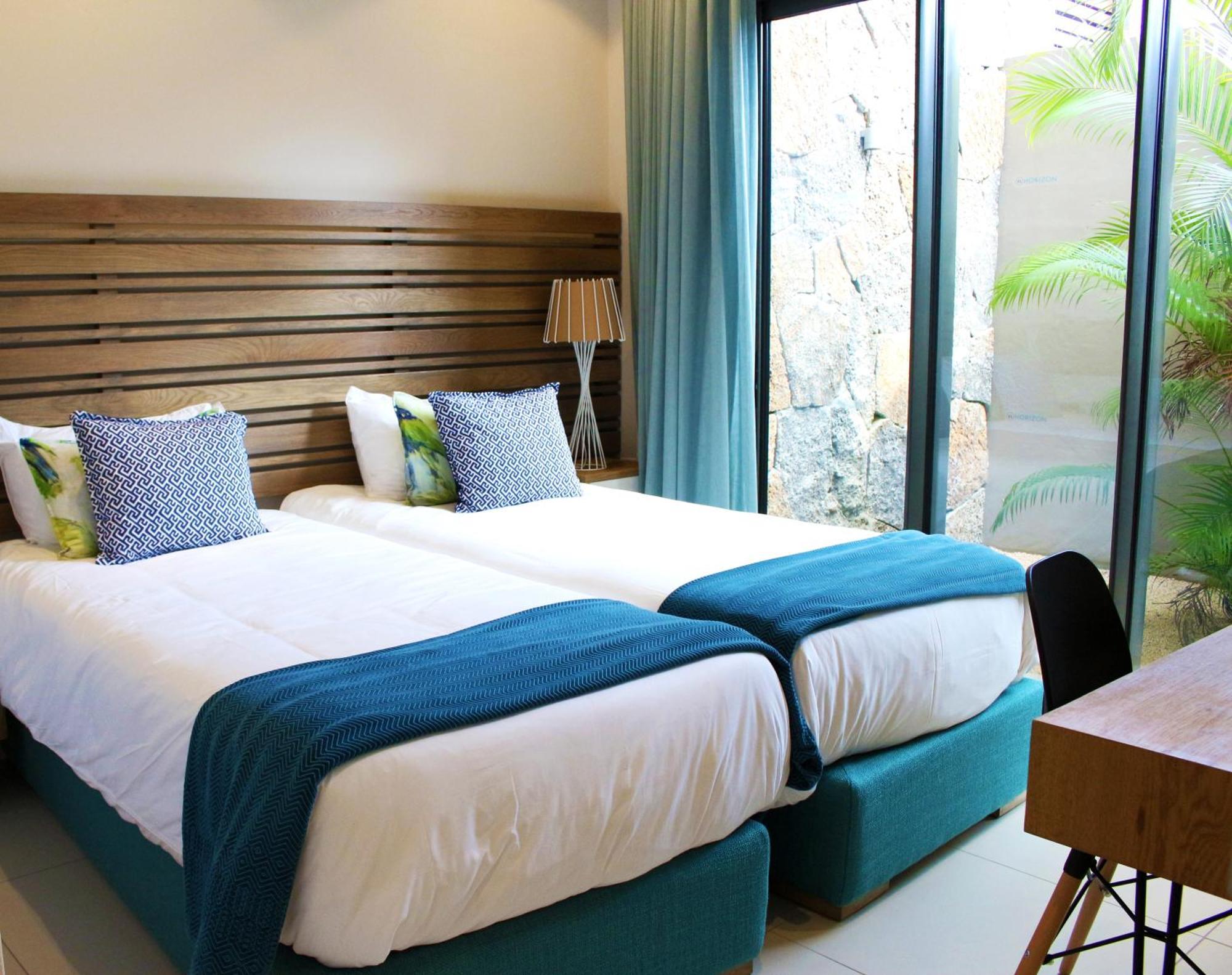 La Balise Marina By Horizon Holidays Tamarin Bagian luar foto